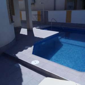 Can anyone recommend: A pool installation company